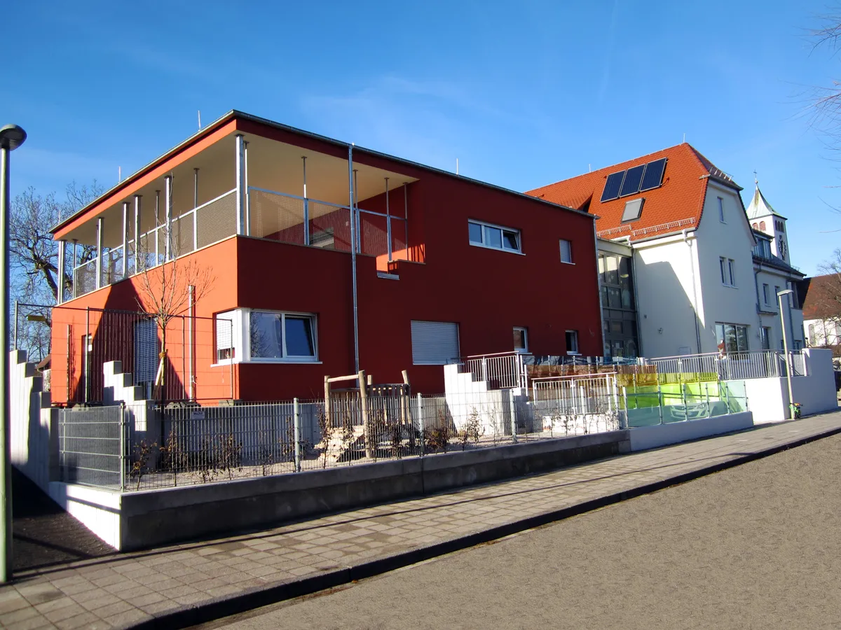 Umbau + Erweiterung Kindergarten + Wohnheim
